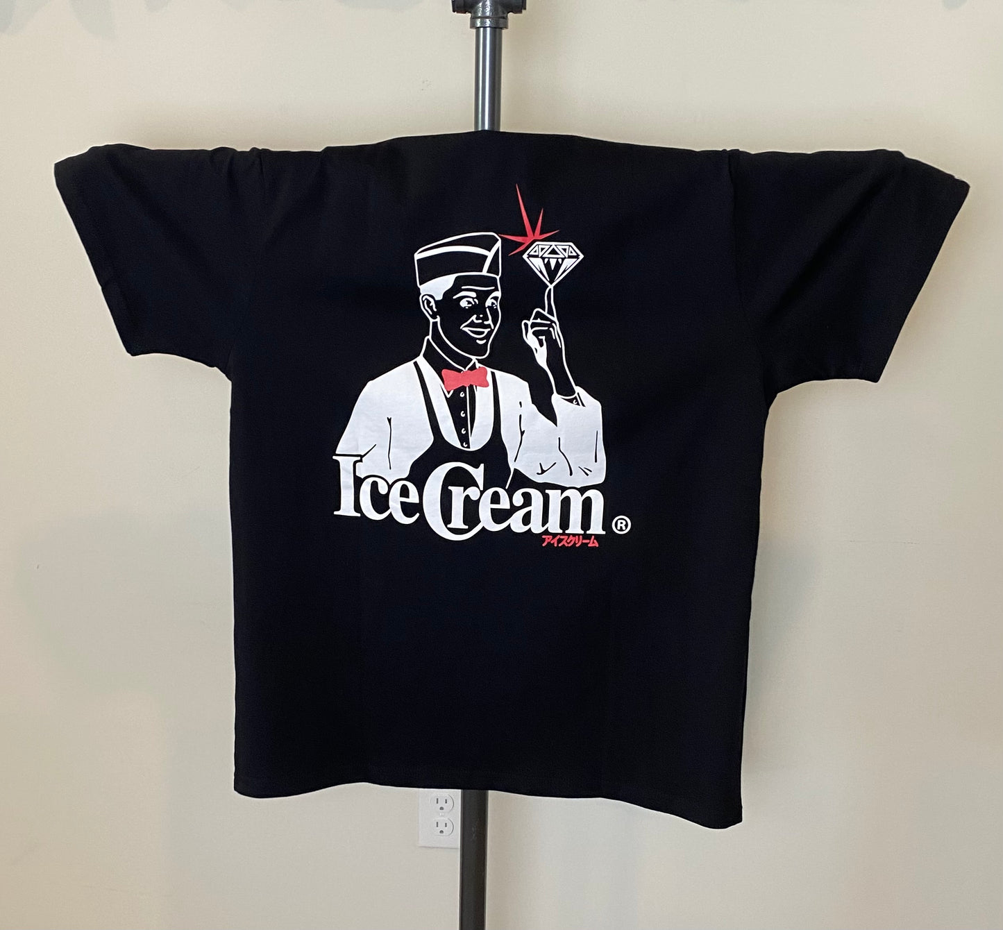 Ice Cream Graphic T Size XL