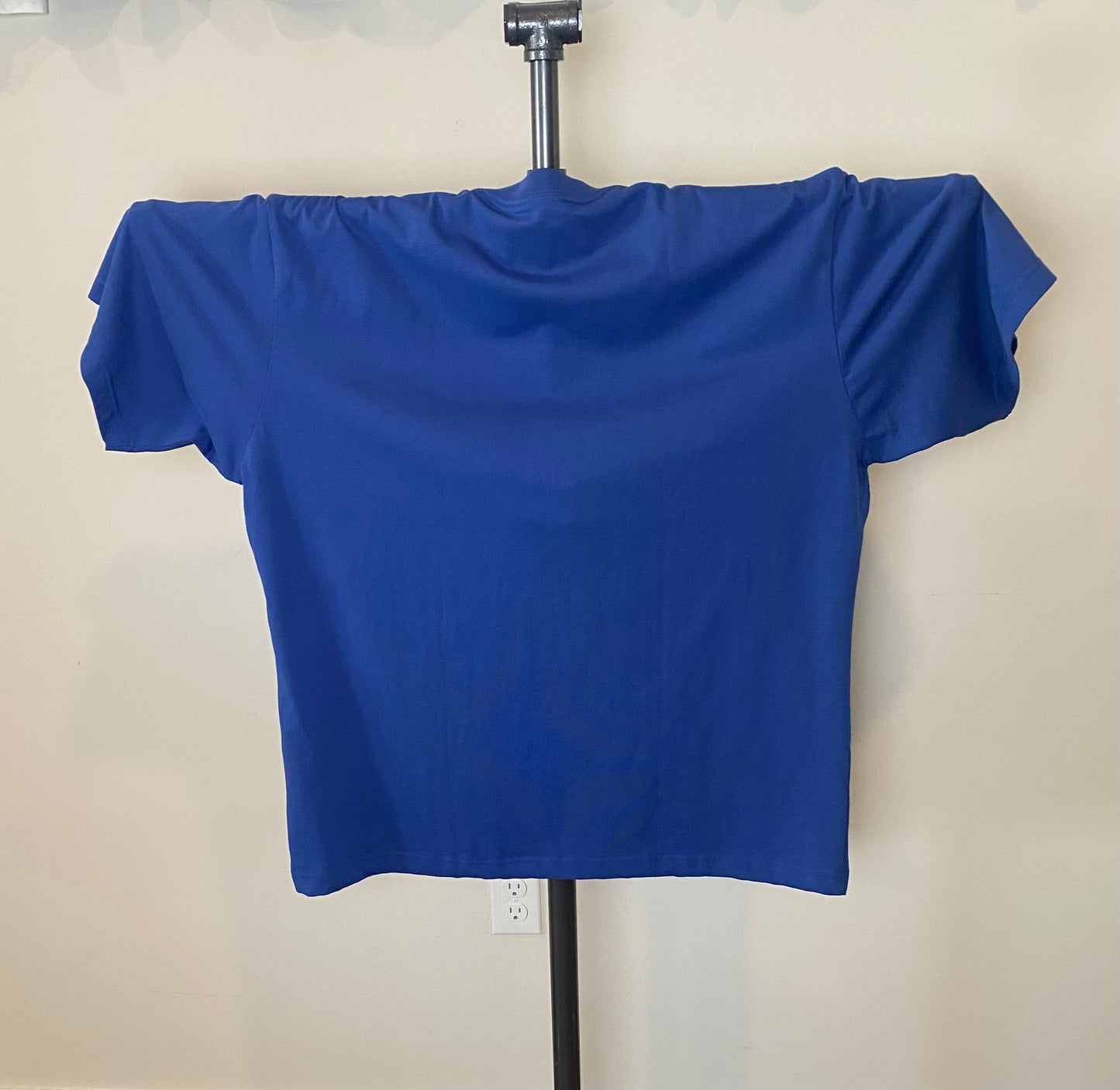 Mega Man Capcom 40th Anniversary Uniqlo Graphic T Size XL