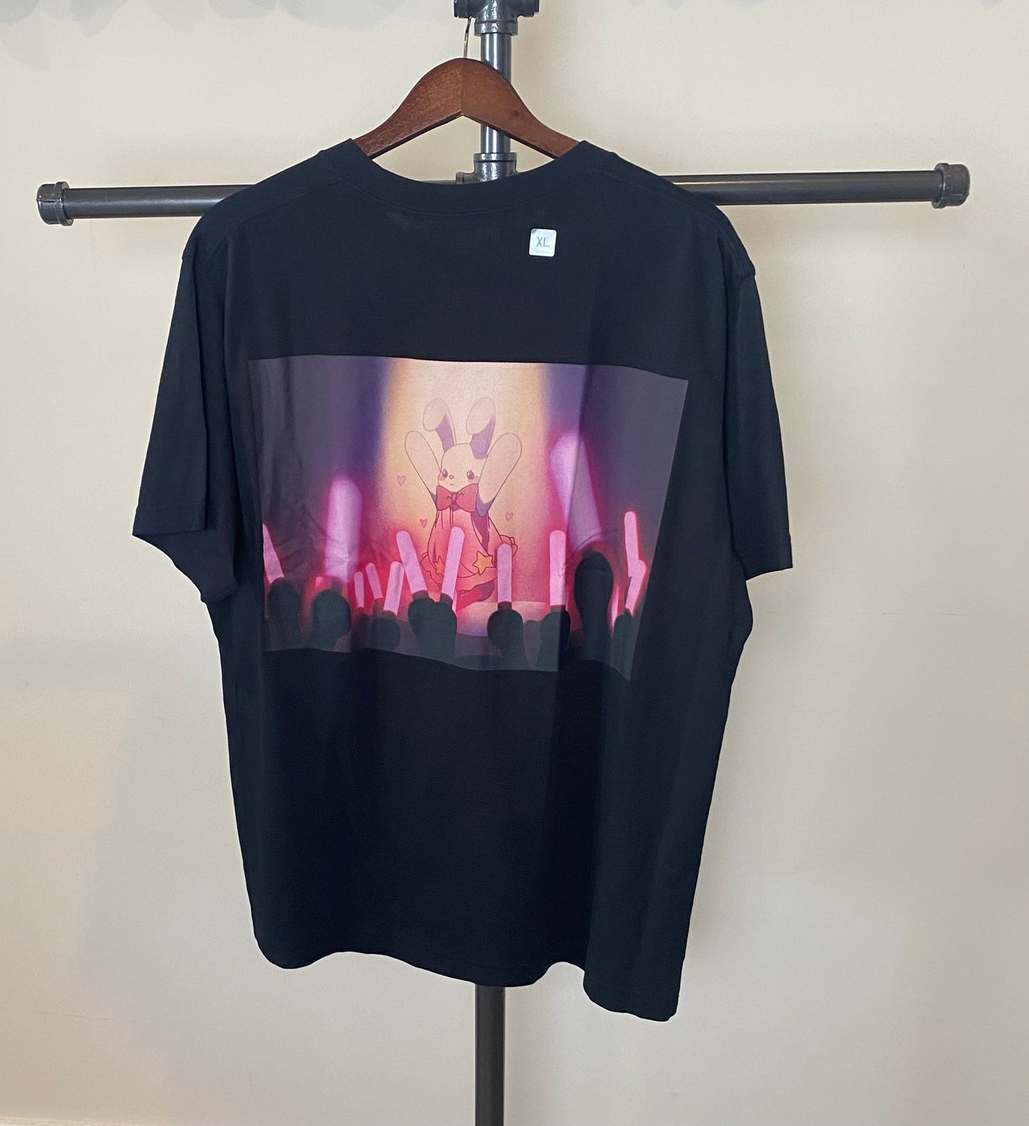 OSHI NO KO Uniqlo Graphic T Size XL