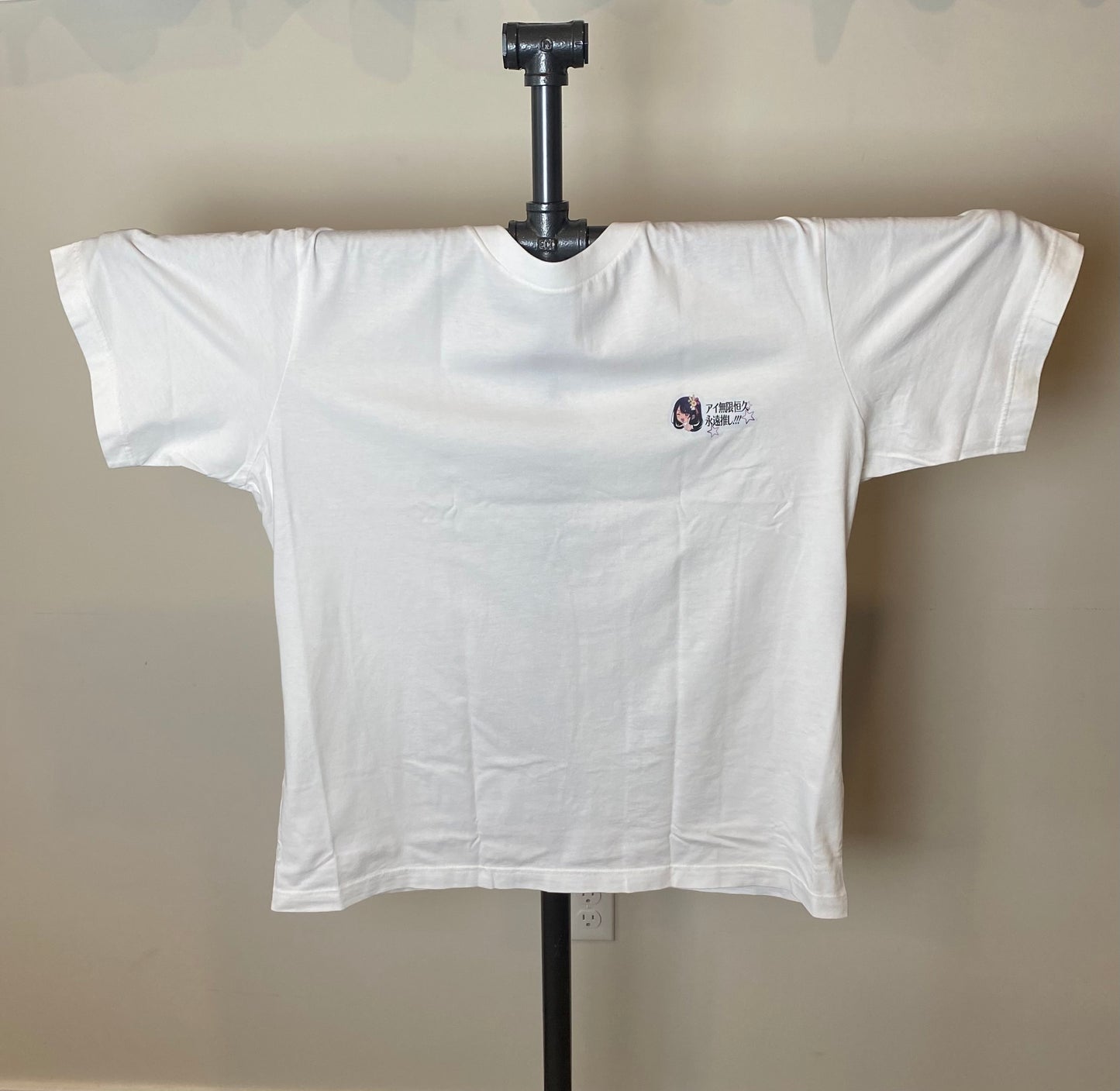 Uniqlo OSHI NO KO Graphic T Size XL