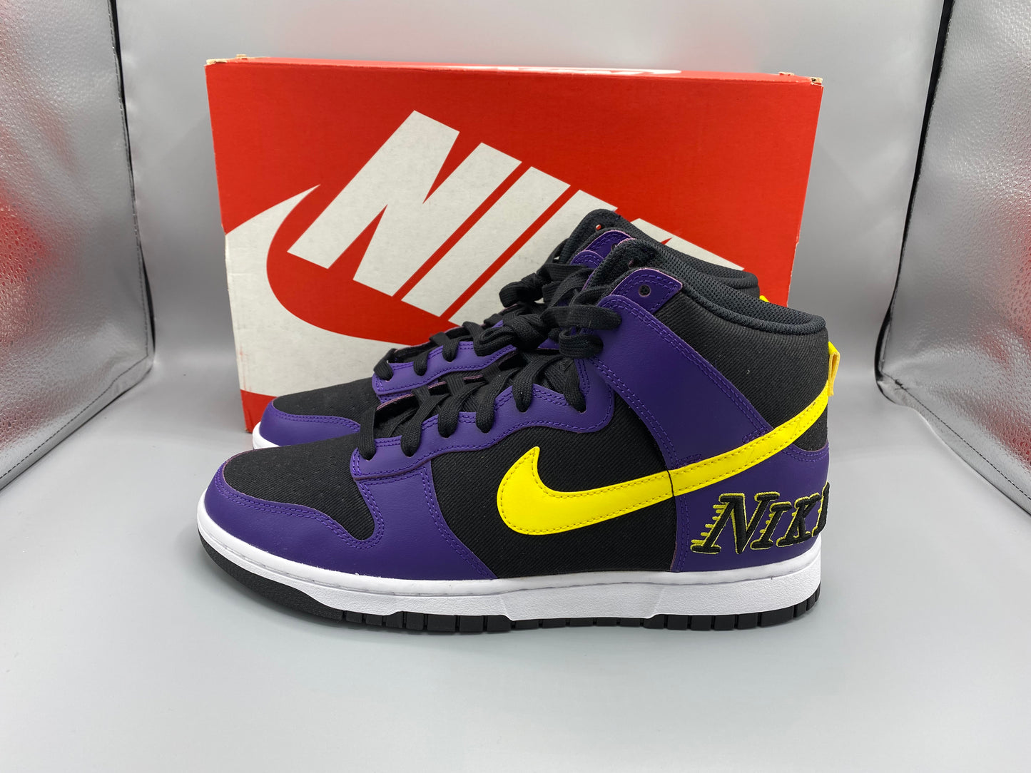 Nike Dunk Hi PRM EMB "Lakers" Size M 10.5 W 12