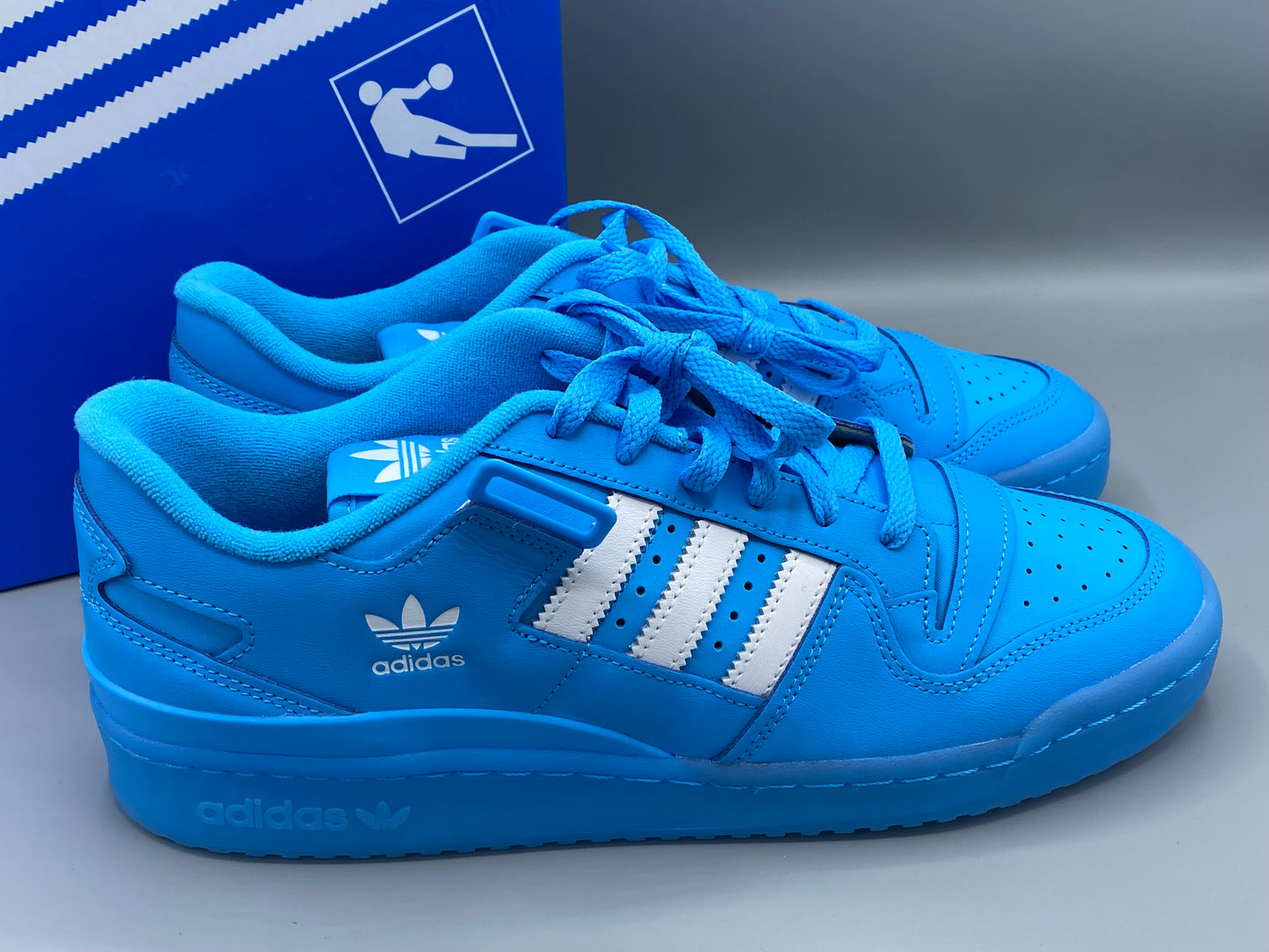 Adidas Forum Low "Originals" Size M 10.5 W 12
