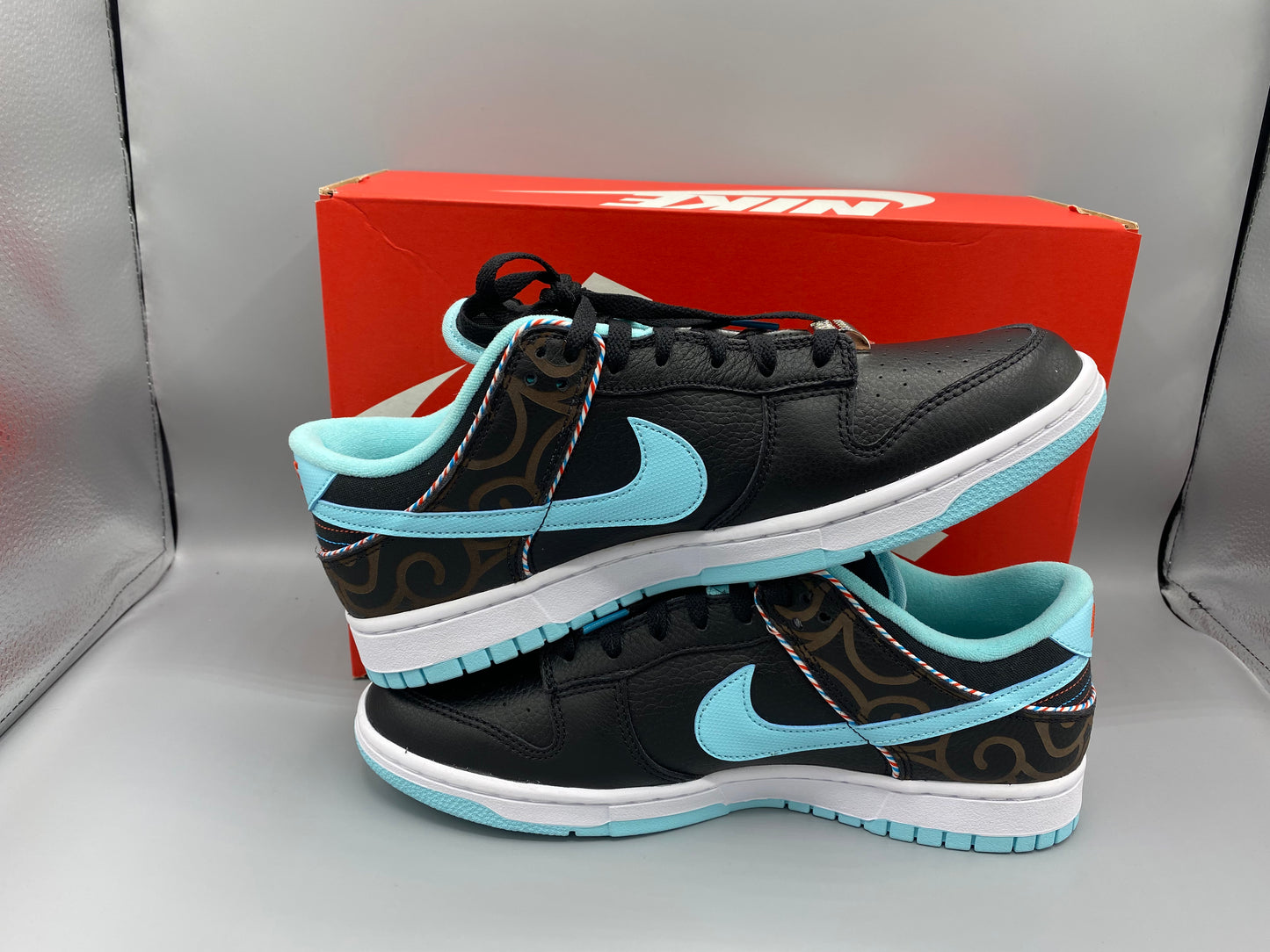 Nike Dunk Low Retro SE "Barber Shop" Size M 10.5 W 12