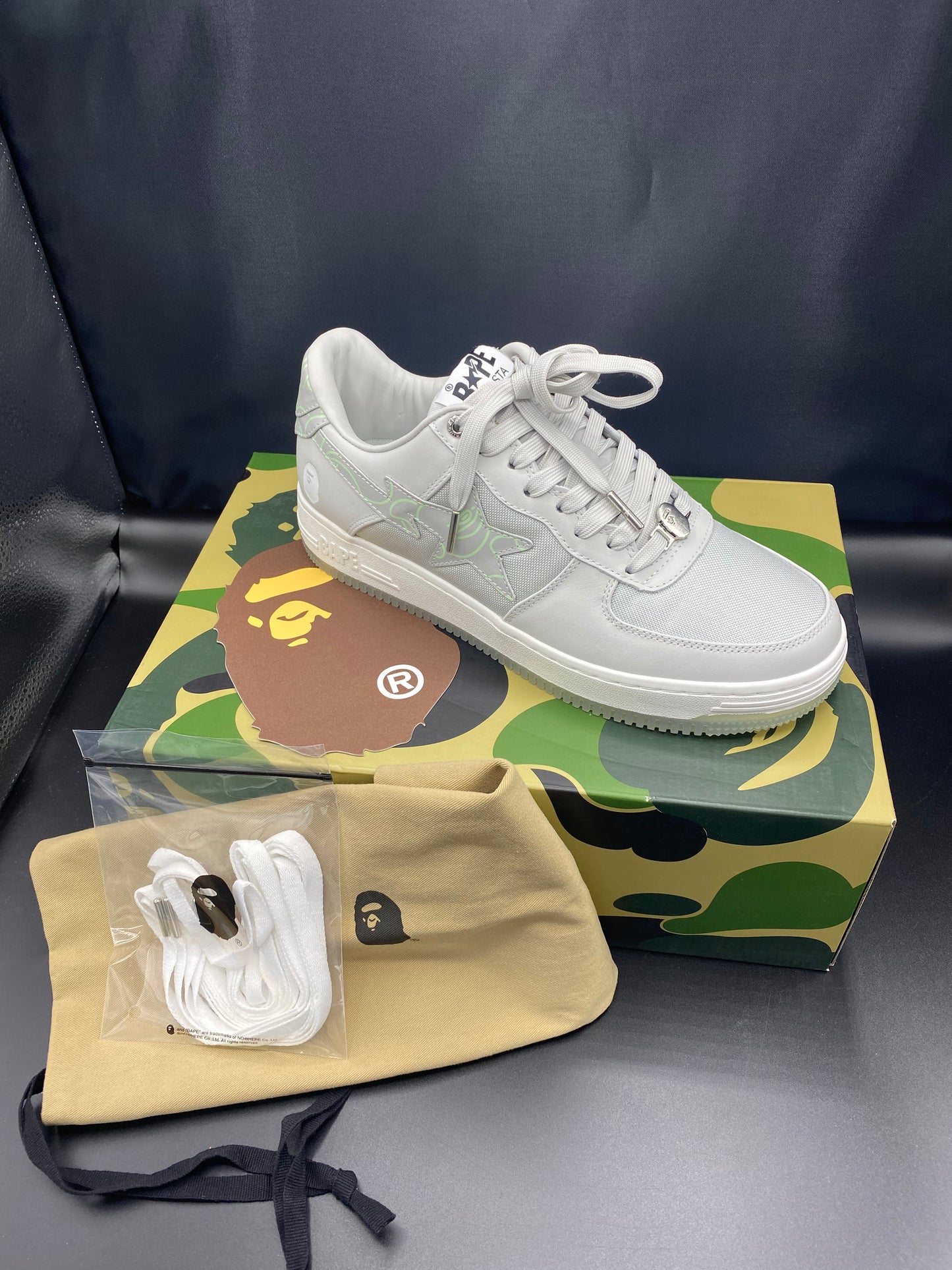 A BATHING APE BAPE STA GRAY Size M 10 W 11.5