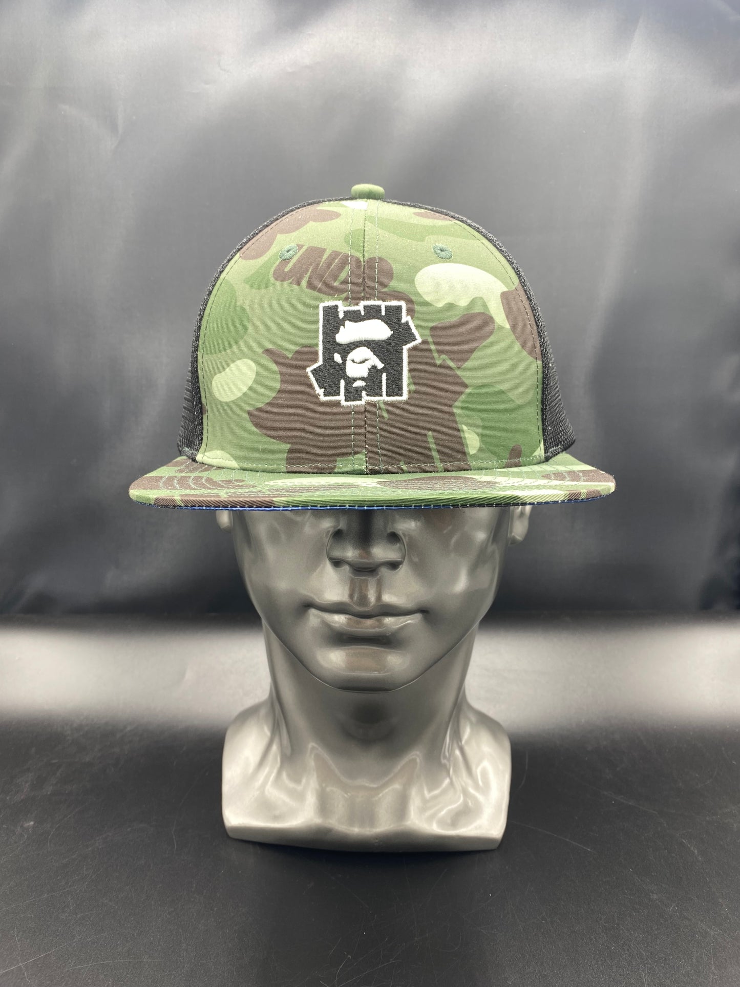 A Bathing Ape Undefeated With Pin Green Camo Snapback