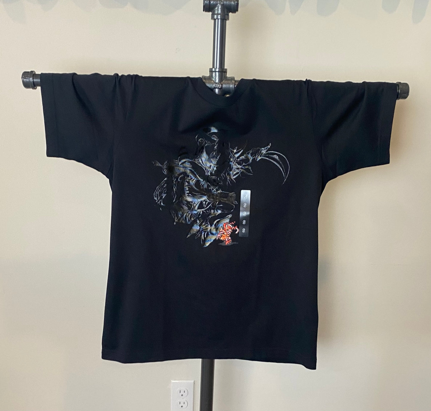 Final Fantasy Uniqlo Graphic T Size L