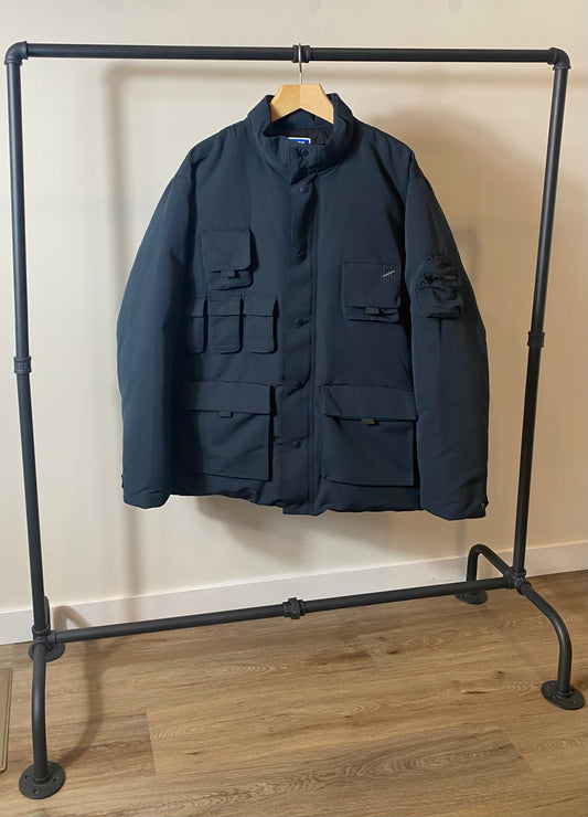 UNDEFEATED MULTI-POCKET DOWN JACKET SIZE XL