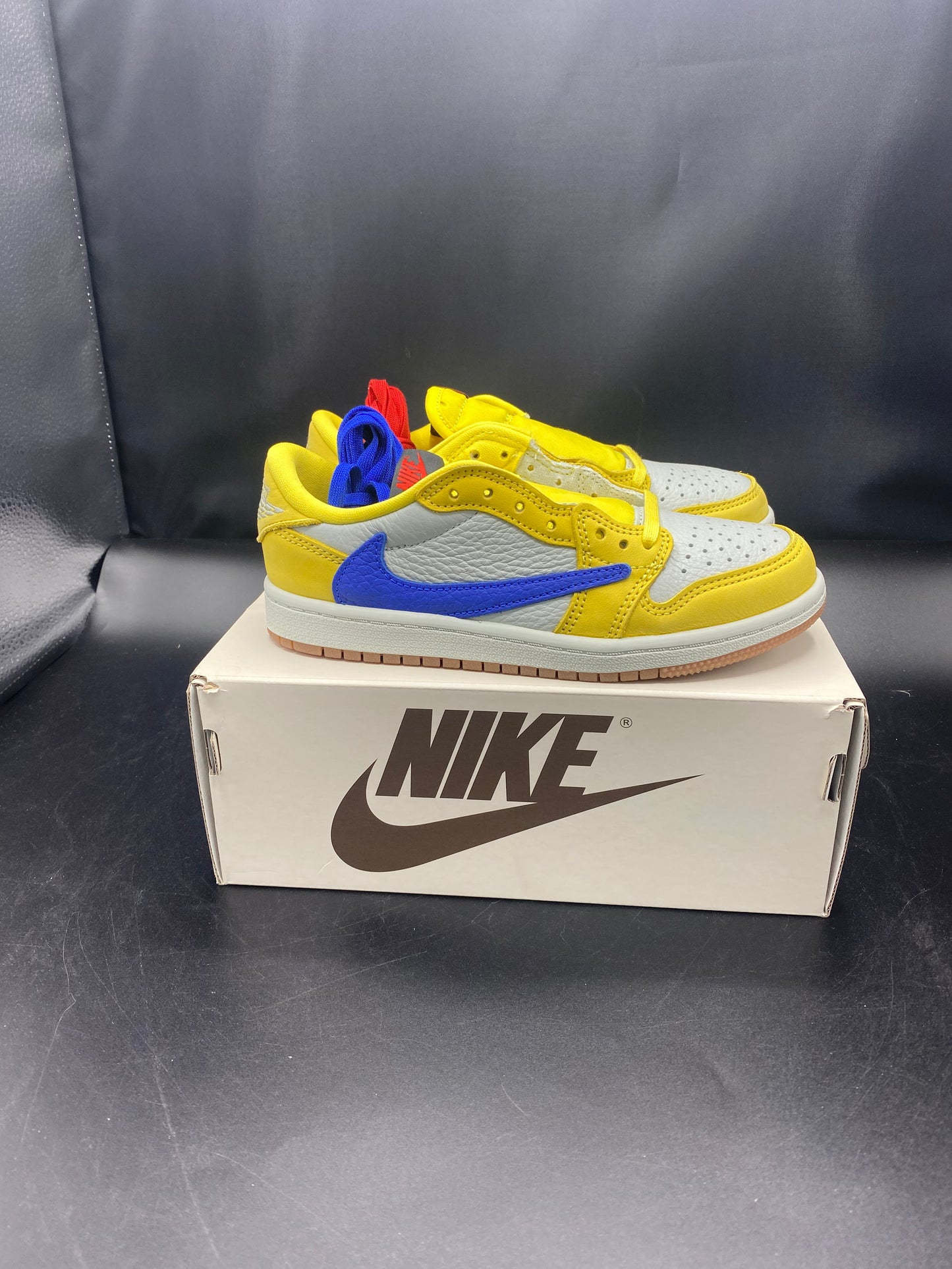Sneakers Off White Canary Jordan Off-White X Jordan “Canary Yellow