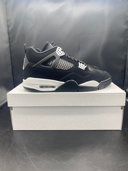 JORDAN 4 RETRO WHITE THUNDER BLACK/WHITE-BLACK SIZE M 10.5 W 12