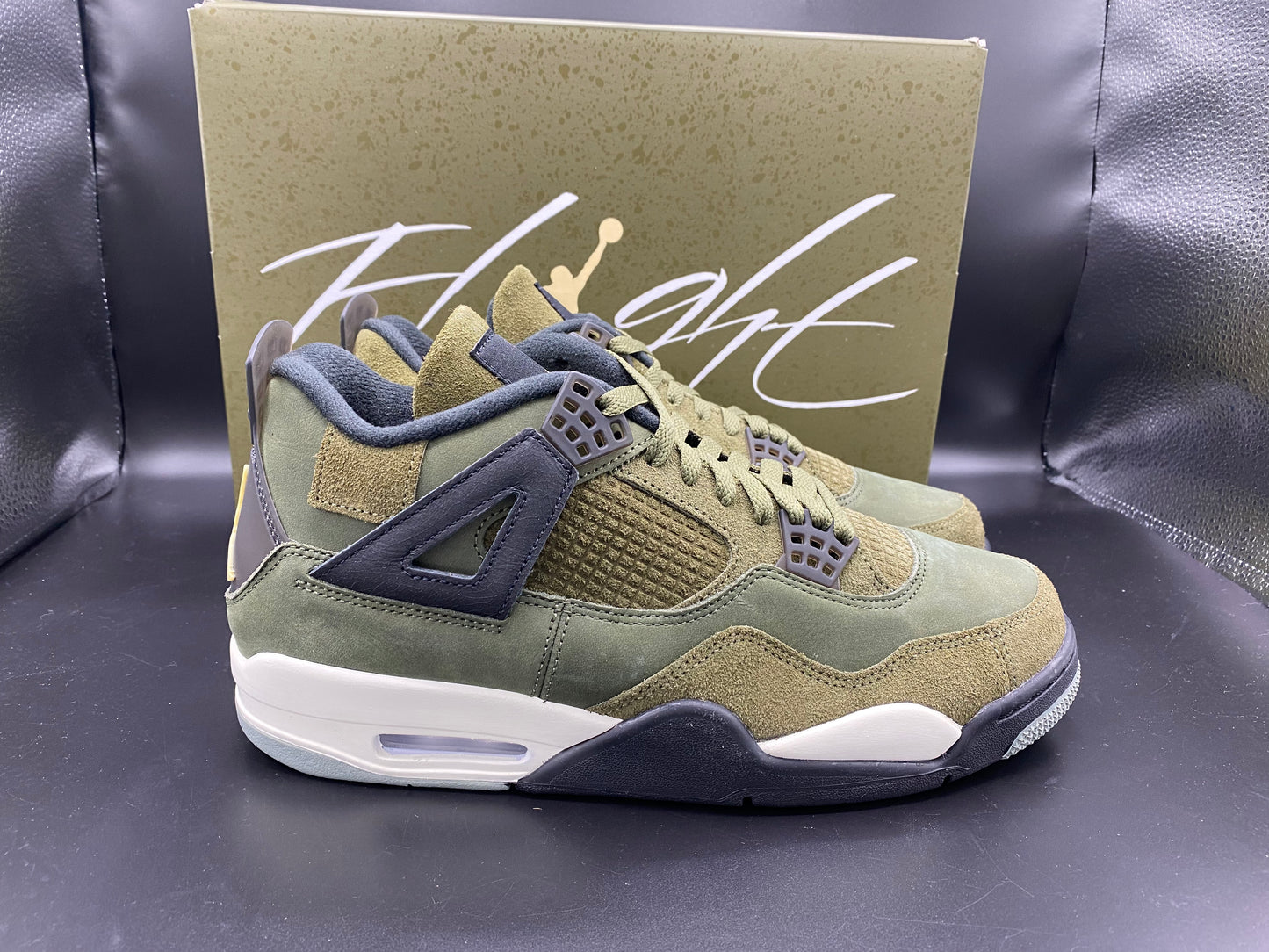 Air Jordan 4 Retro SE Craft "Olive" Size M 10.5 W 12