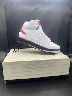 Air Jordan 2 Retro Size M 10 W 11.5