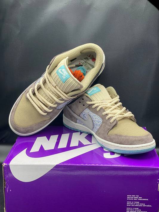 Nike Dunk Low SB Big Money Savings Size M 11.5 W 13