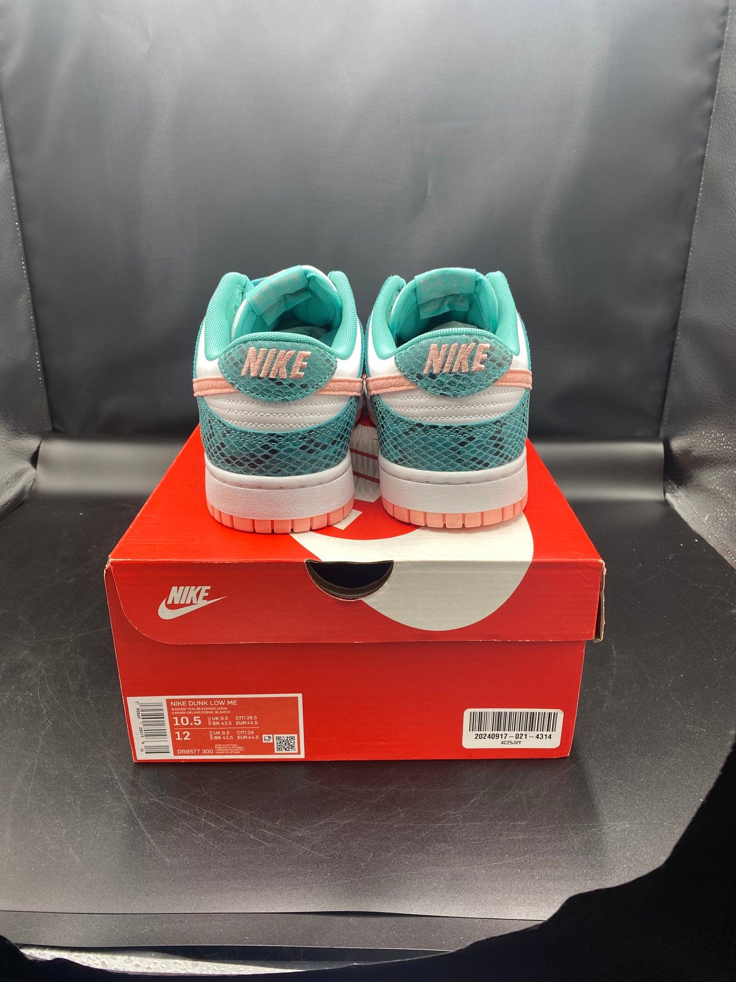 Nike Dunk Low Snakeskin Washed Teal Bleached Coral Size M10.5 W12