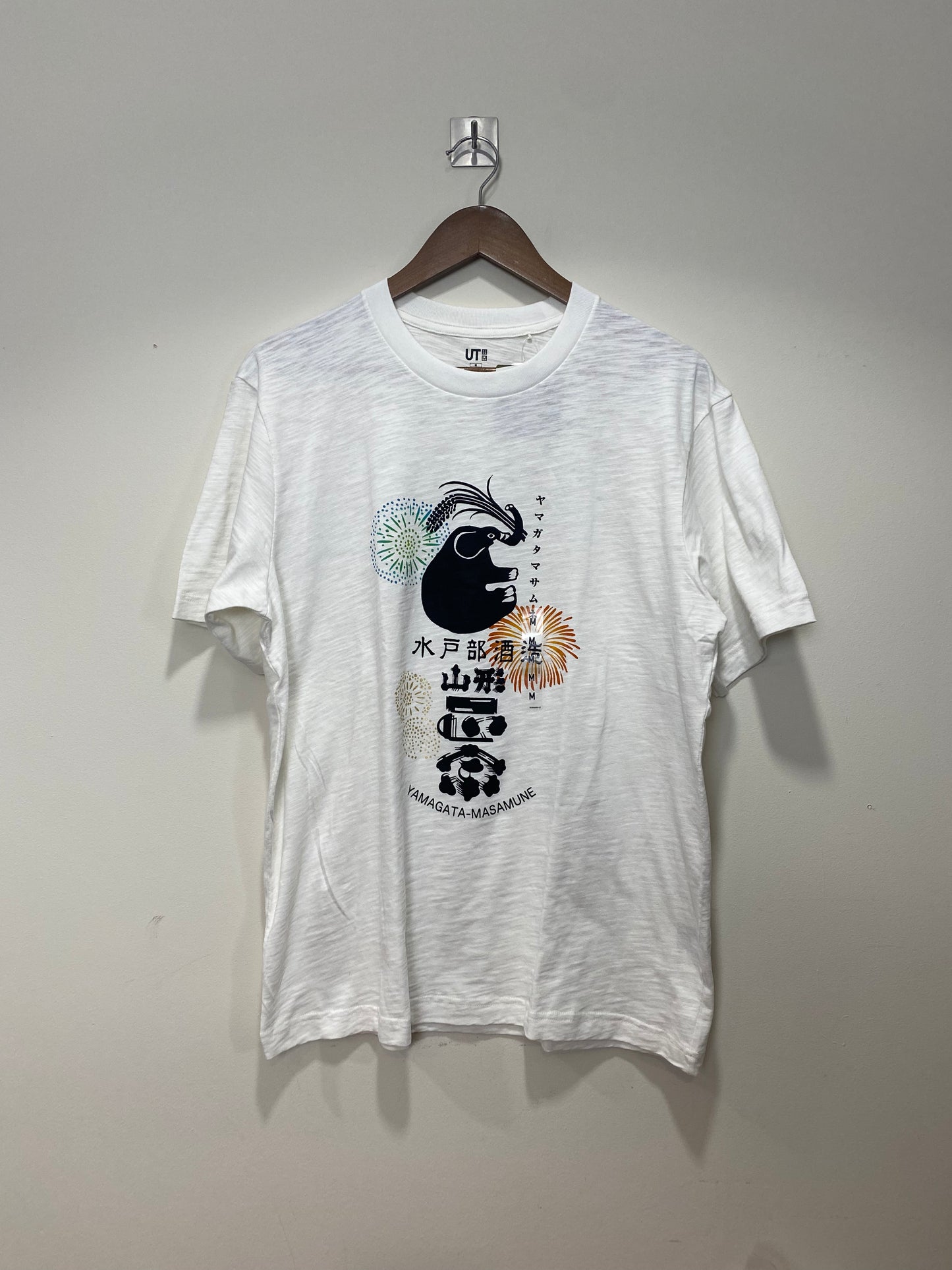 Uniqlo Graphic T Shirt SAKE COLLECTION YAMAGATA MASMUNE Japan Edo Size M