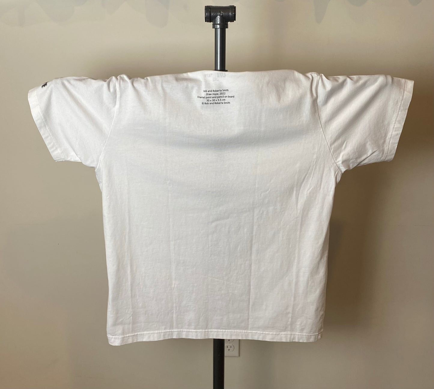 Uniqlo Play Curated by Tate Graphic T Size XL