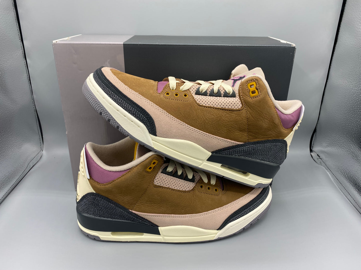 Air Jordan 3 Retro " Winterized Archaeo Brown" Size M 10.5  W 12