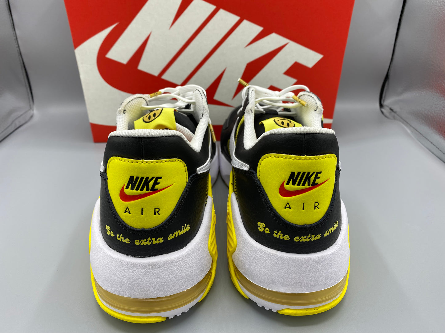Nike Air Max Excee  "Go the Extra Smile" Size M 10.5 W 12