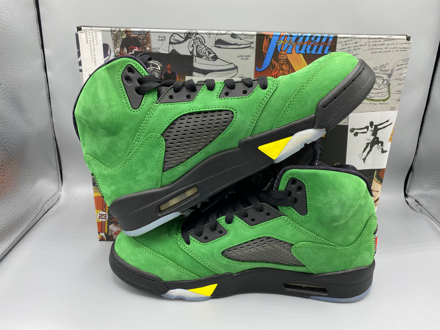 Air Jordan 5 Retro SE "Oregon" Size M 10.5 W 12