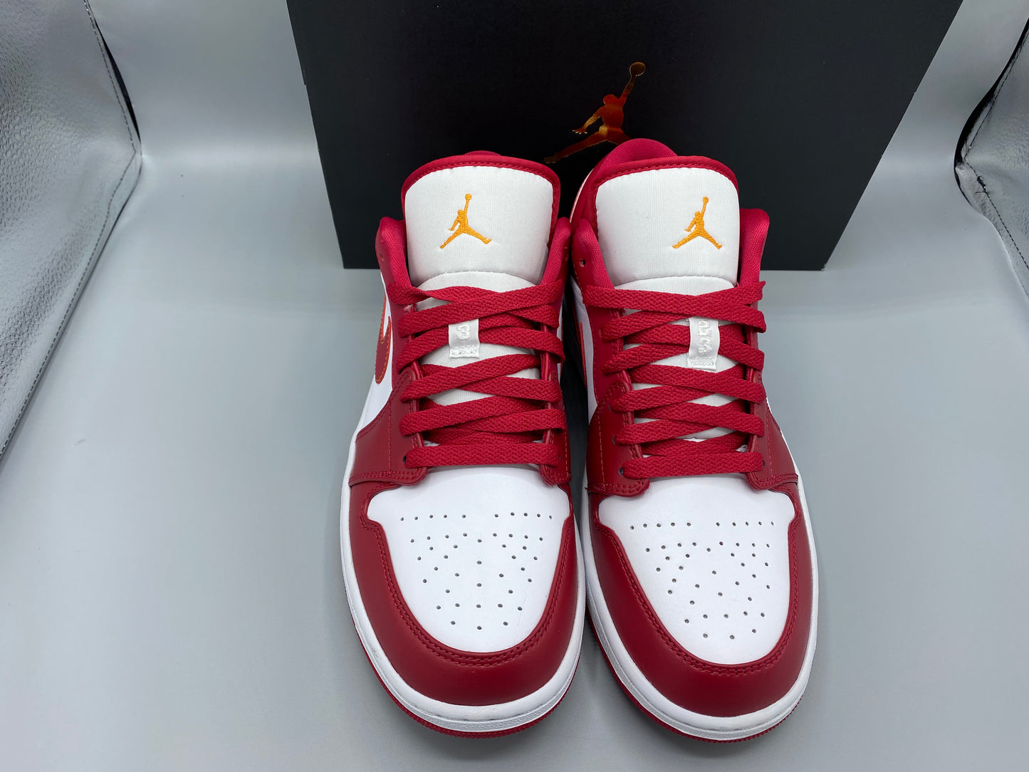 Air Jordan 1 Low "Cardinal Red' Size M 10.5 W12