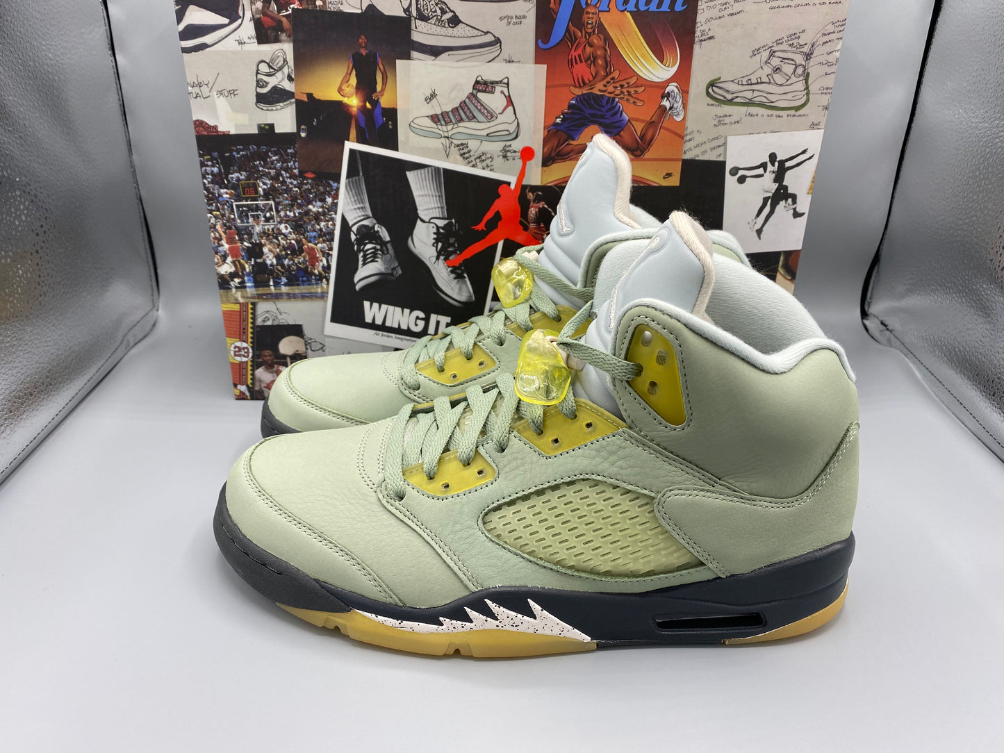 Air Jordan 5 Retro   "Jade Horizon" Size M 10.5 W 12