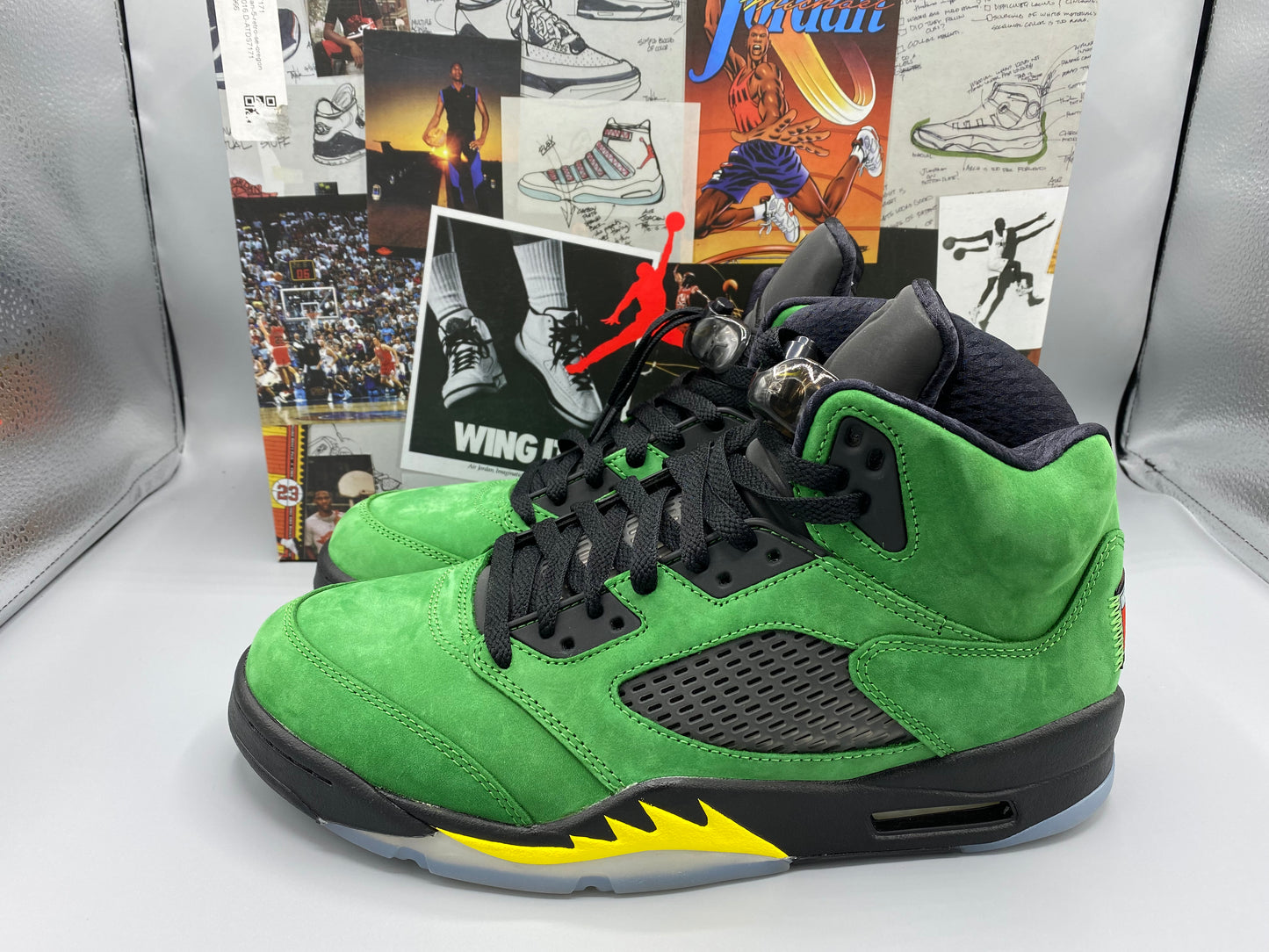 Air Jordan 5 Retro SE "Oregon" Size M 10.5 W 12