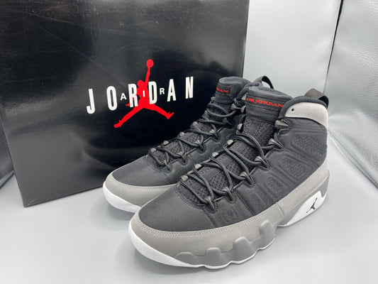 Air Jordan 9 Retro   "Particle Grey" Size 10.5 W 12