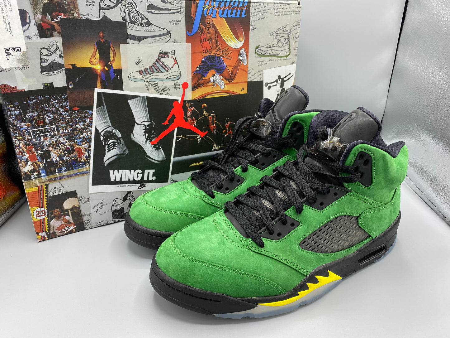 Air Jordan 5 Retro SE "Oregon" Size M 10.5 W 12